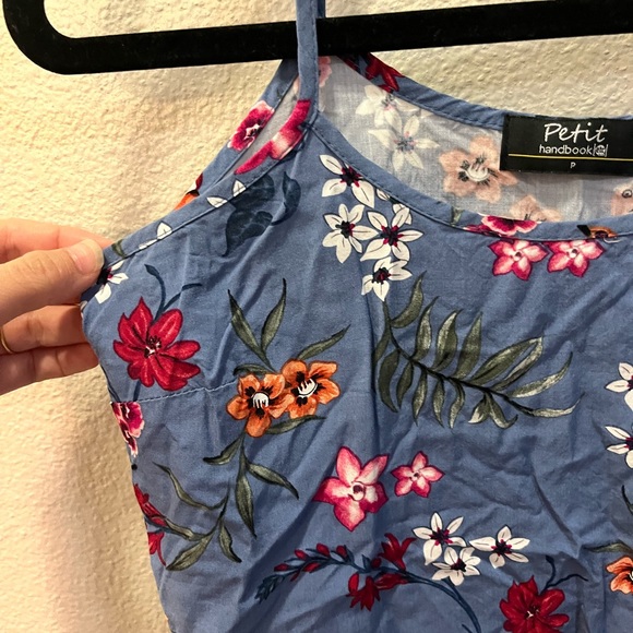 Top - Picture 2 of 3